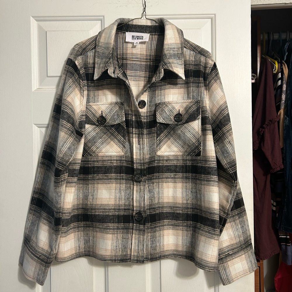 BB Dakota Plaid Shacket Shirt Jacket in Black and Cream